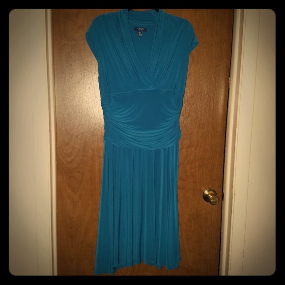 Chaps Dresses & Skirts - 3/$10 Cap sleeves dress